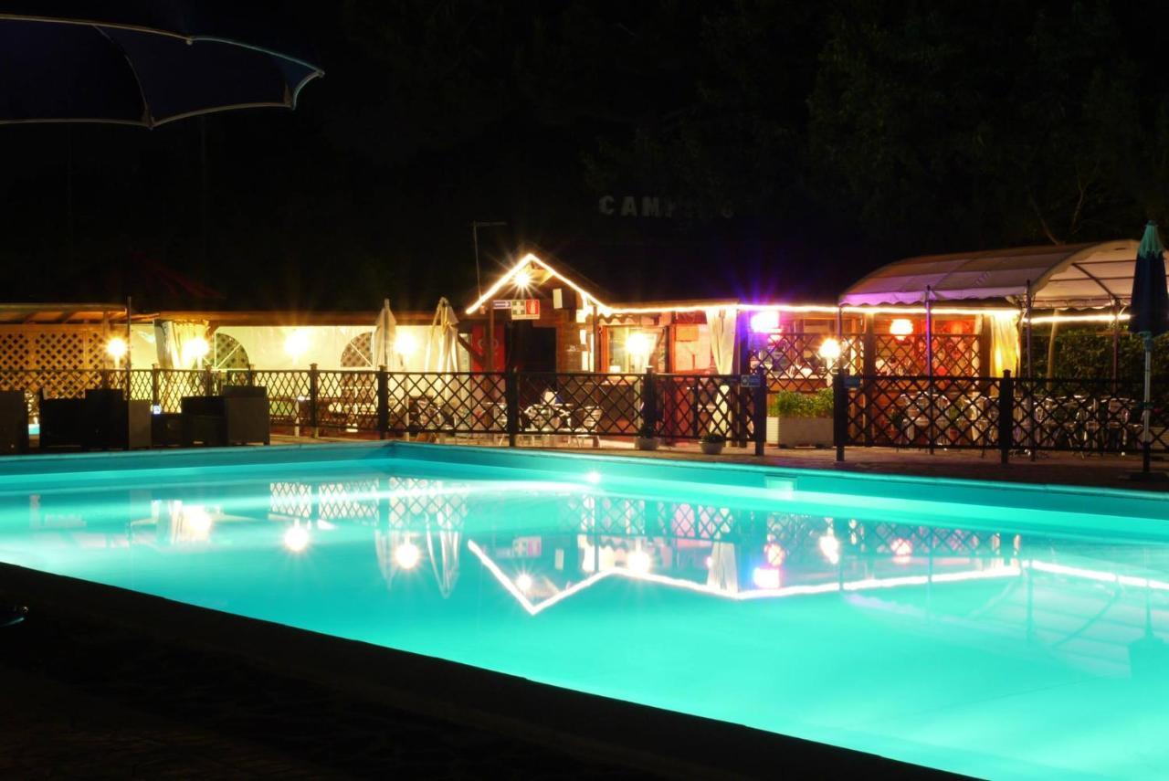 Camping Tobacco Road Sirolo